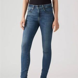 Levi's 721 Women's High Rise Skinny Jeans in Deep Blue size 32